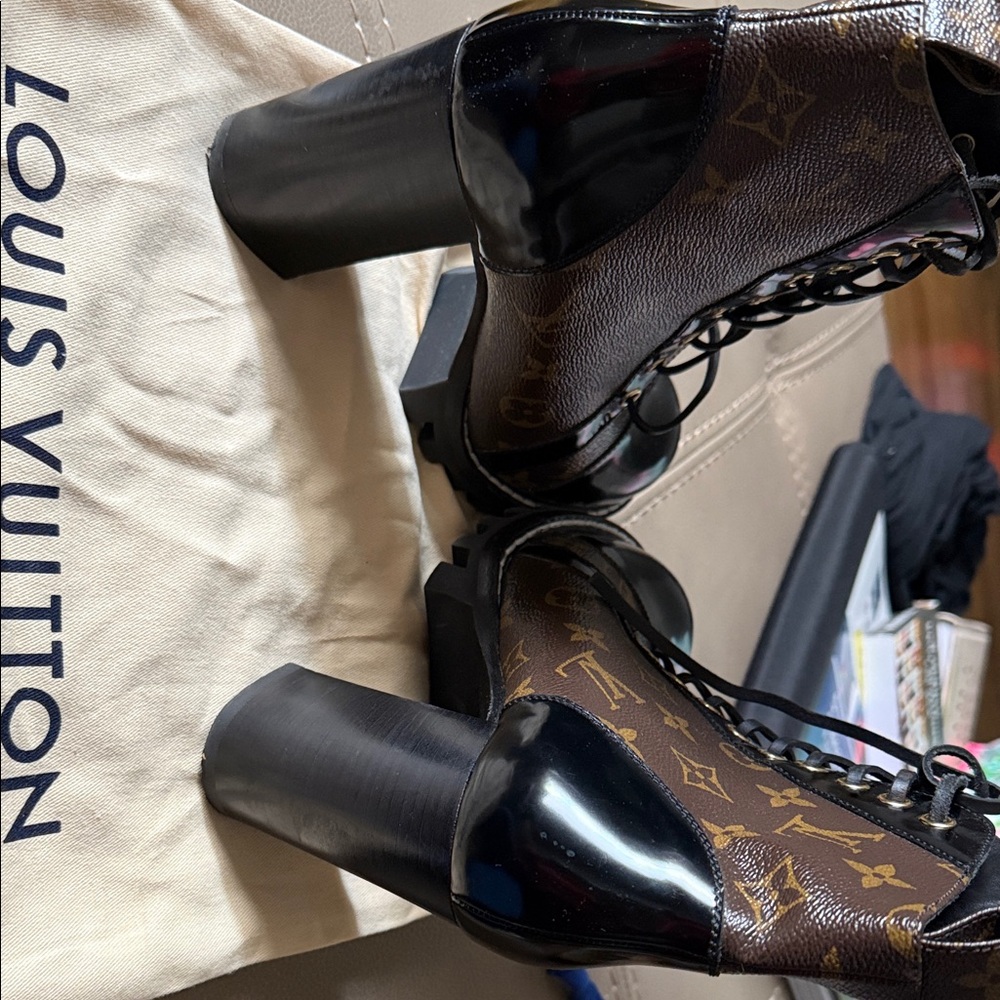 Louis Vuitton Star Trail Monogram Boot - Picture 4 of 4